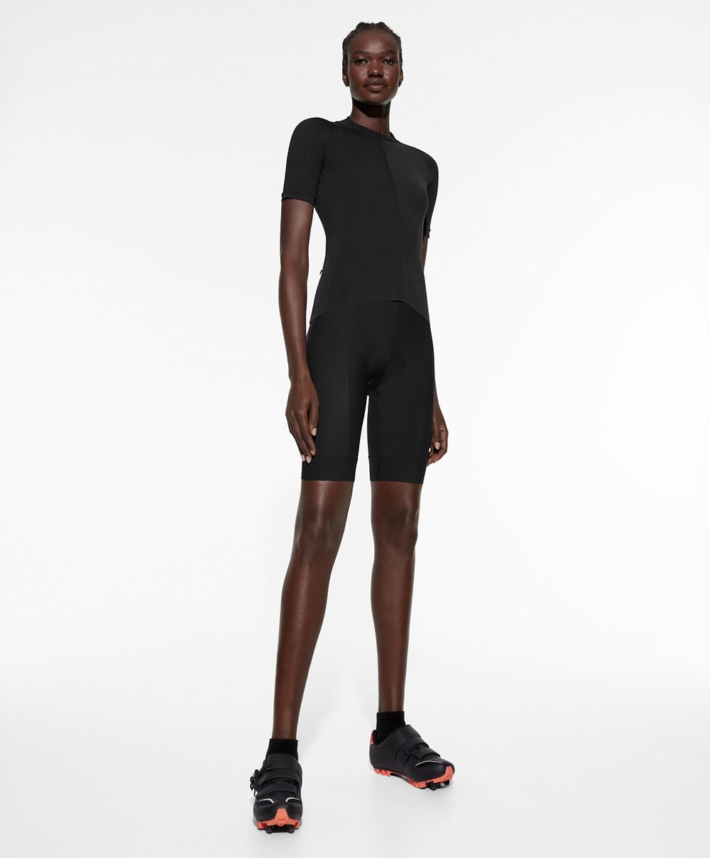 Black Oysho 20cm Cycling Shorts | FNSU43905