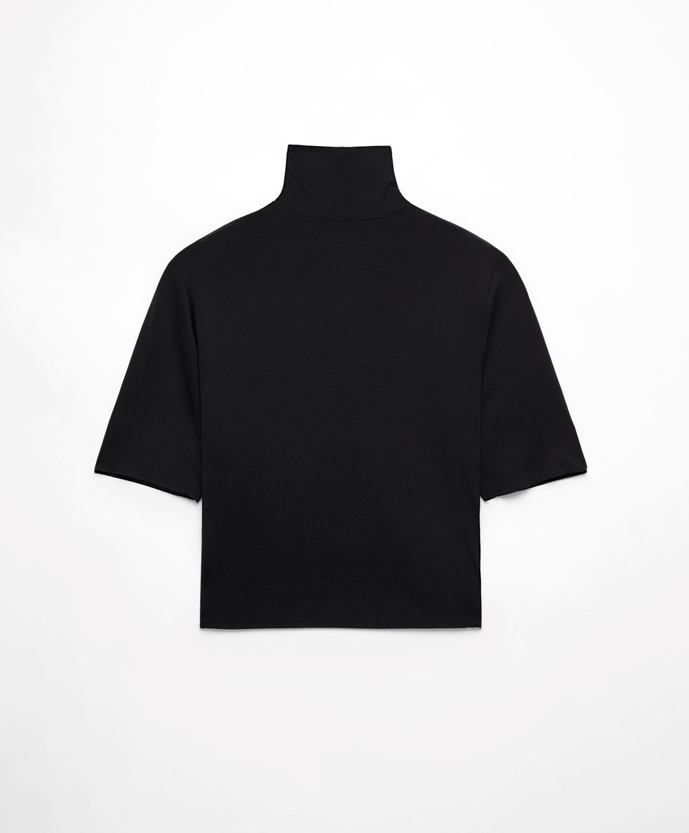 Black Oysho Cropped T-shirt With Raised Neck | ZNFY58346