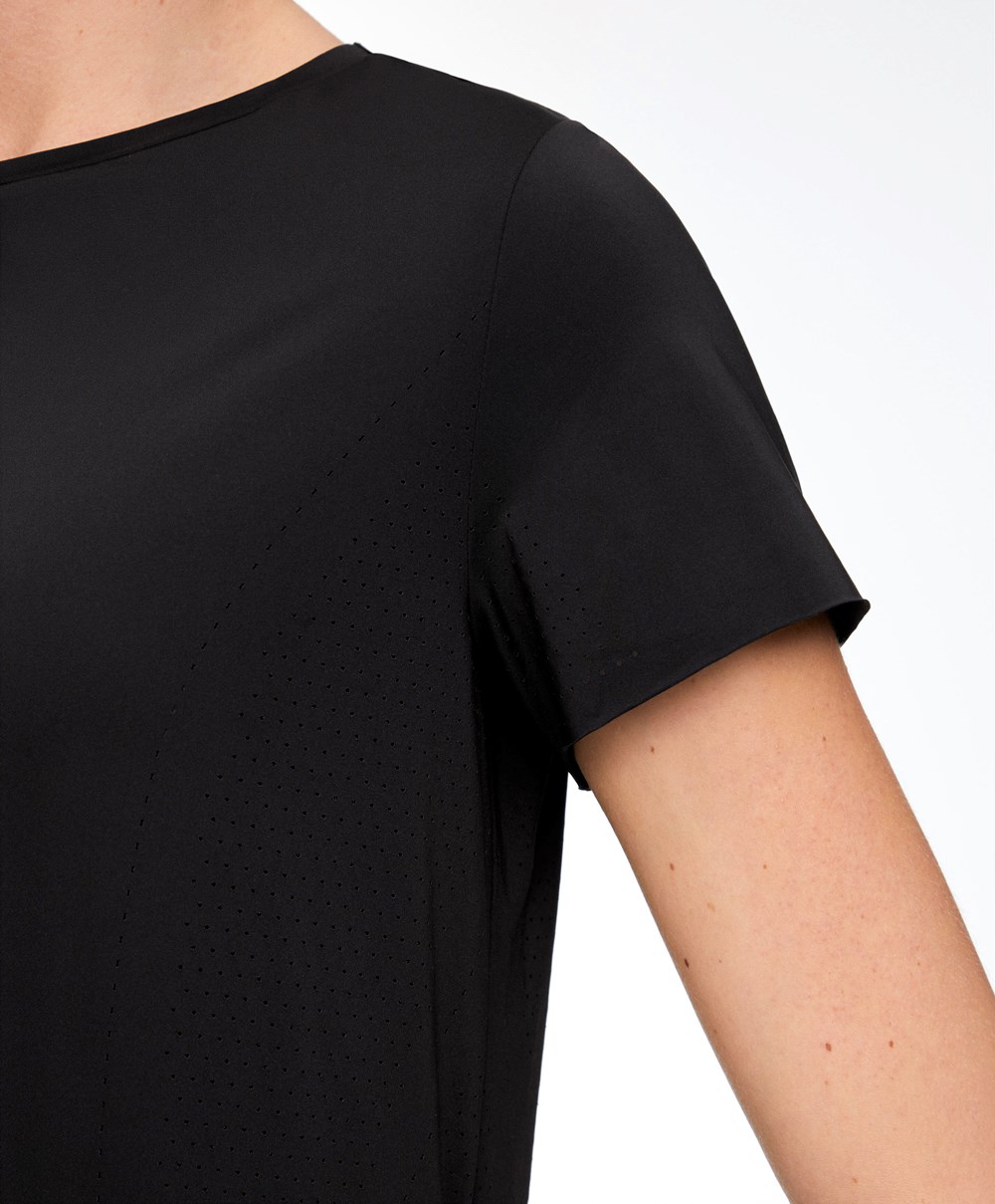 Black Oysho Microperforated Short-sleeved Technical T-shirt | AQIH21957