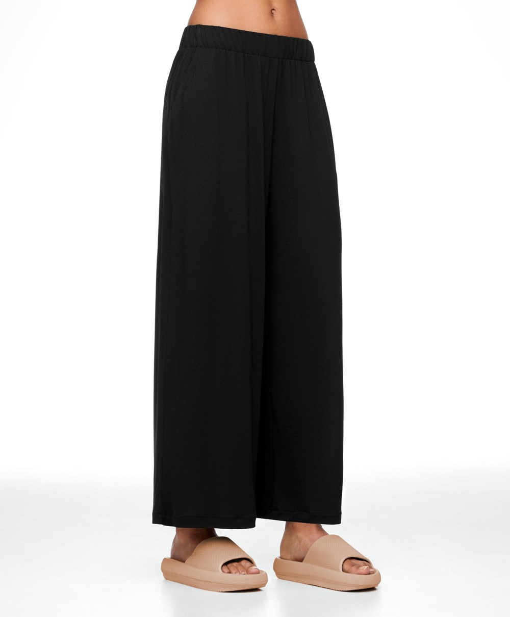 Black Oysho Modal Crop Trousers | GNZD53817