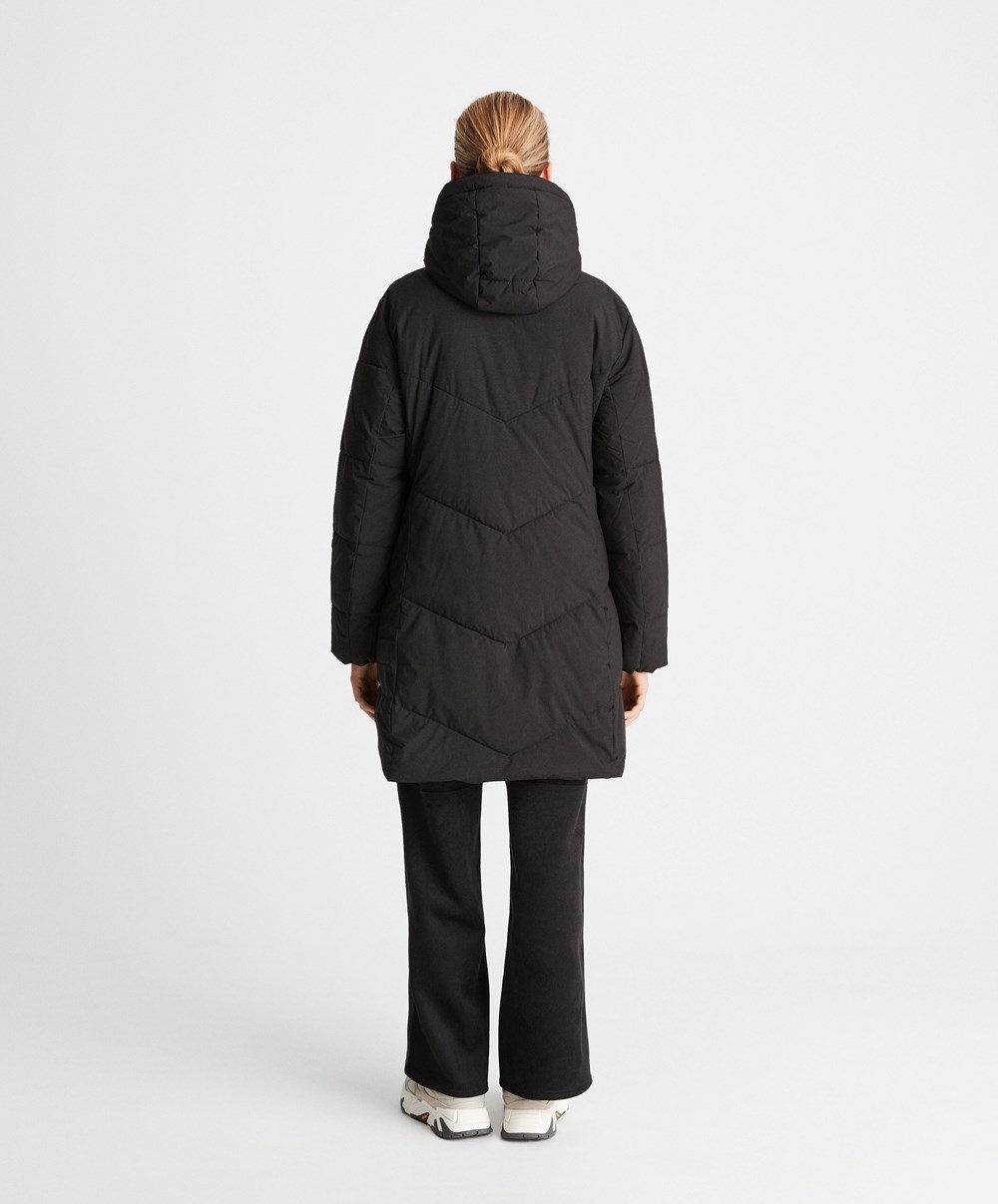 Black Oysho Primaloft® Coat | ISAT45296