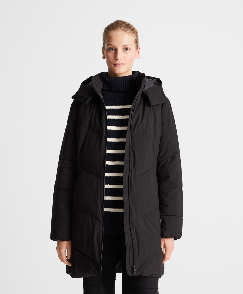 Black Oysho Primaloft® Coat | ISAT45296