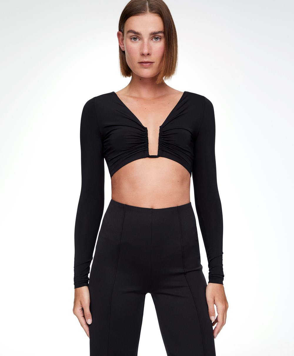 Black Oysho U-neck Top | RUNC61729