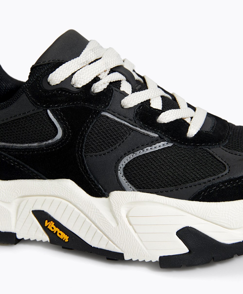 Black Oysho Vibram® Xs Trek Trainers | ETUQ87429