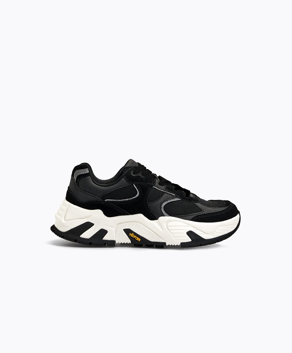 Black Oysho Vibram® Xs Trek Trainers | ETUQ87429