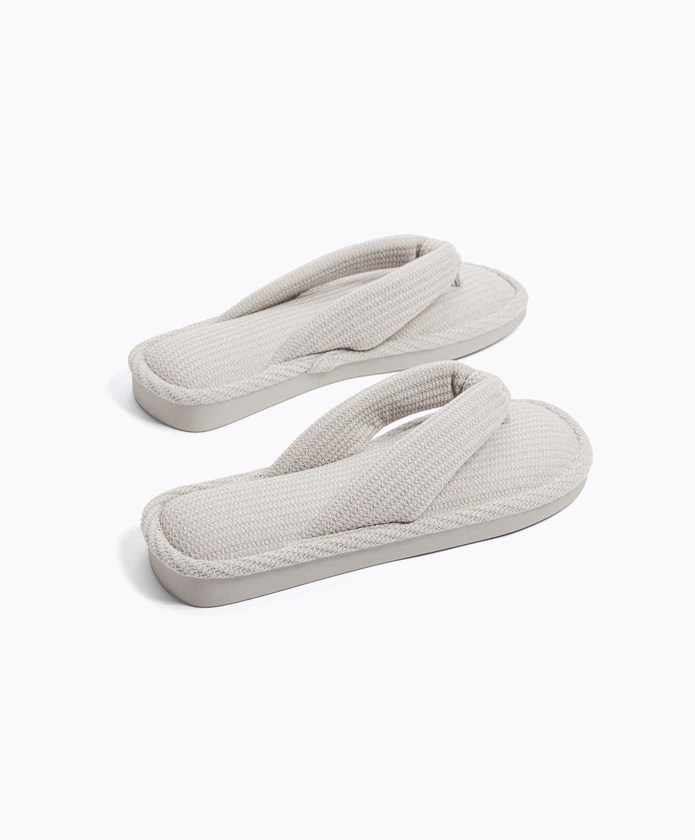 Grey Oysho Texture Thong Sandals | DWJI30167