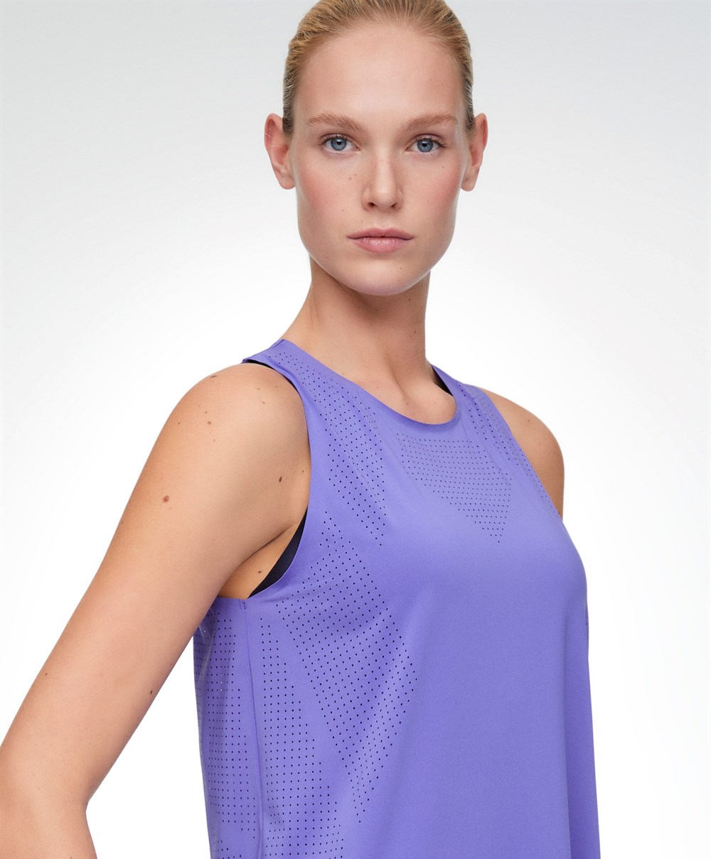 Violet Oysho Microperforated Technical Sleeveless T-shirt | SPMK13874