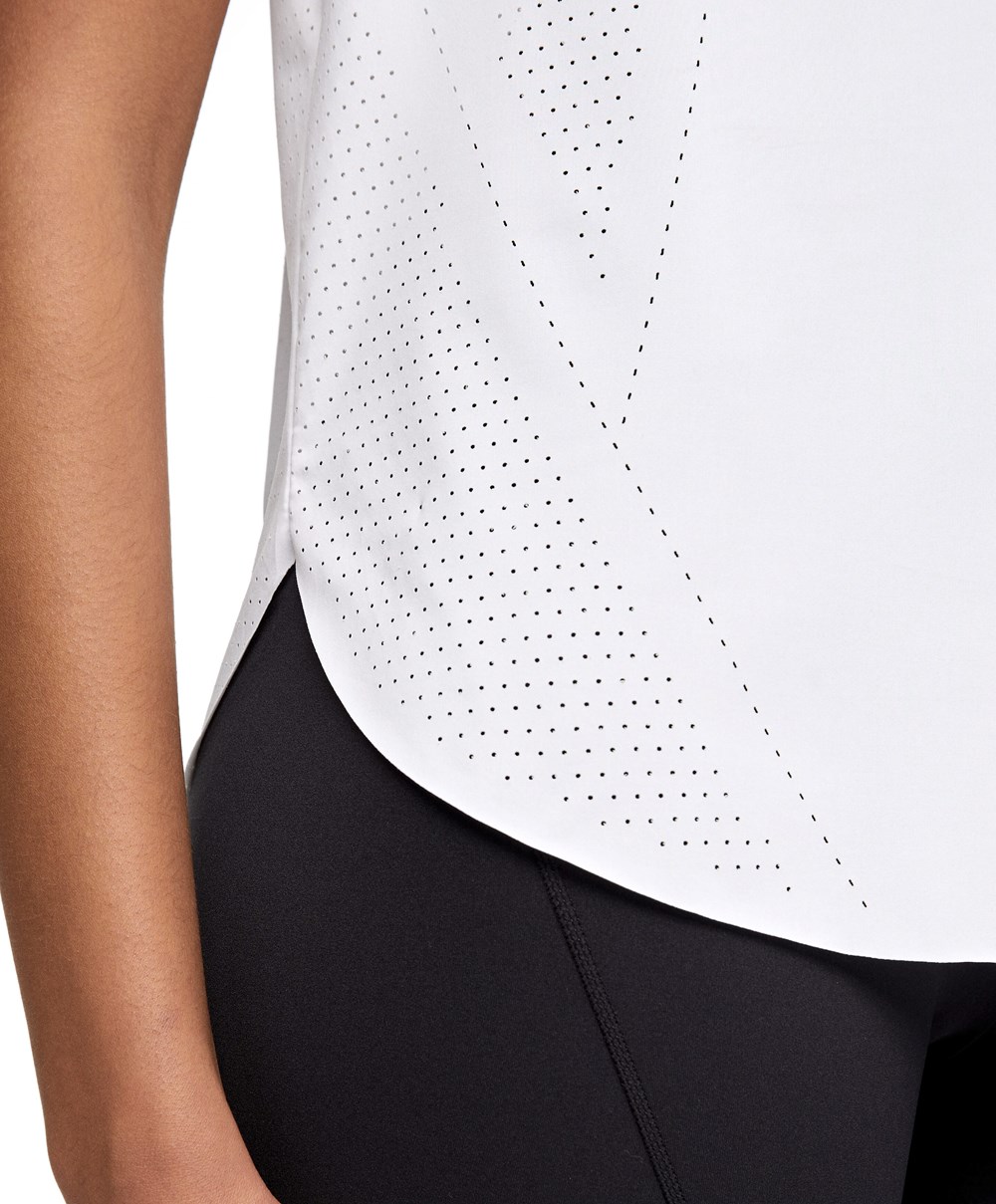 White Oysho Microperforated Short-sleeved Technical T-shirt | BASZ94856